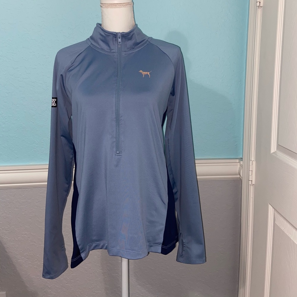 Fitted athletic quarter zip